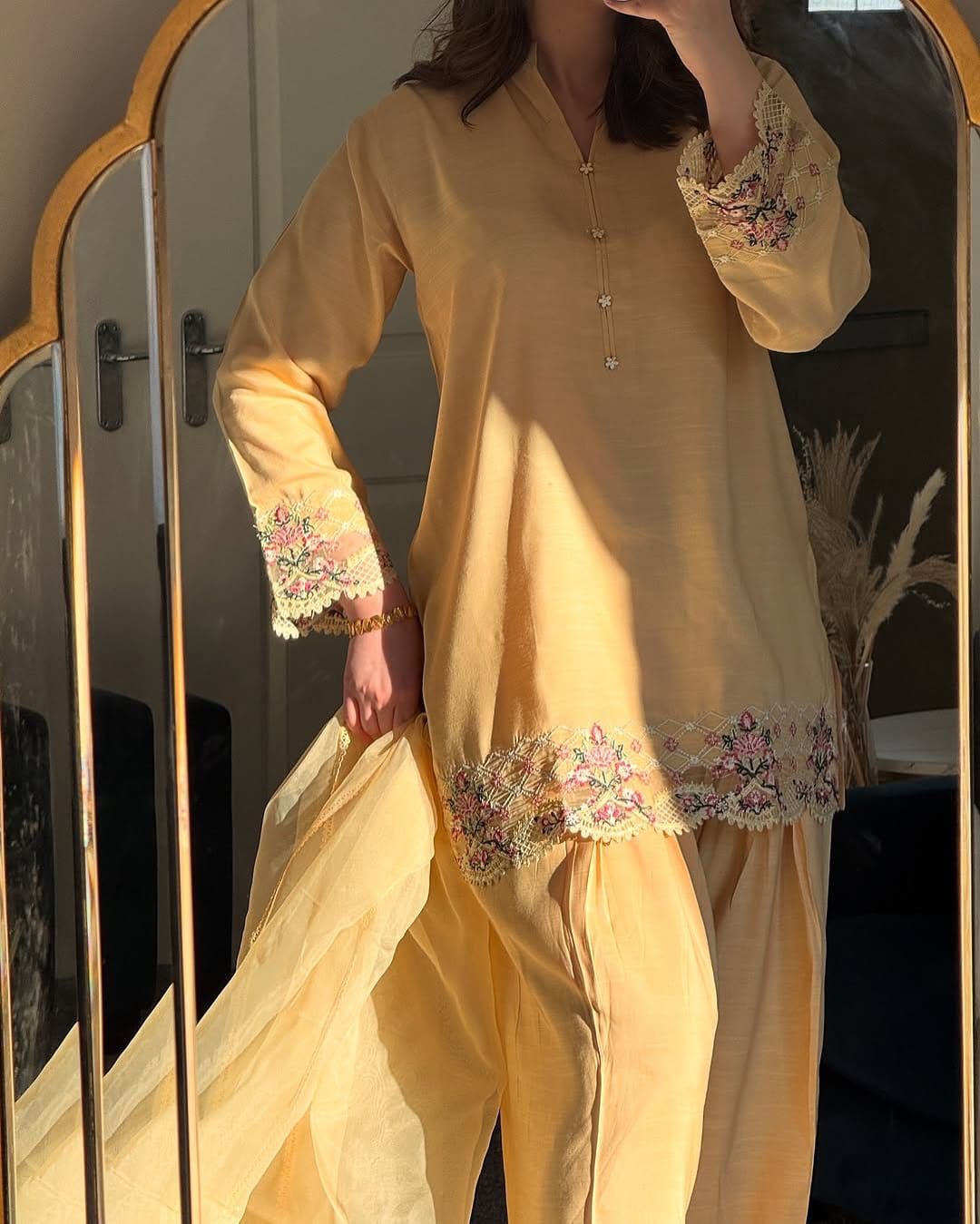 Yellow pret