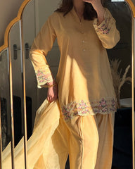 Yellow pret